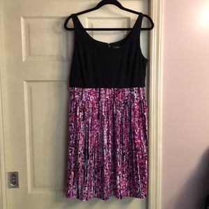 Ellen Tracy back zip party dress